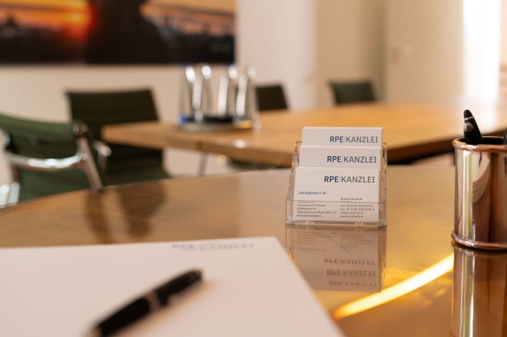 Schreibblog mit Visitenkarte von der RPE Kanzlei